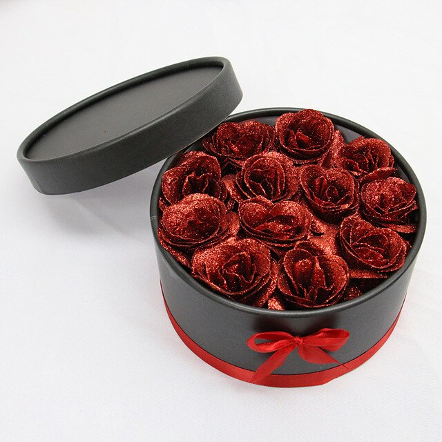 Boite de roses à livrer avec chocolat à offrir - Dubai Organizer